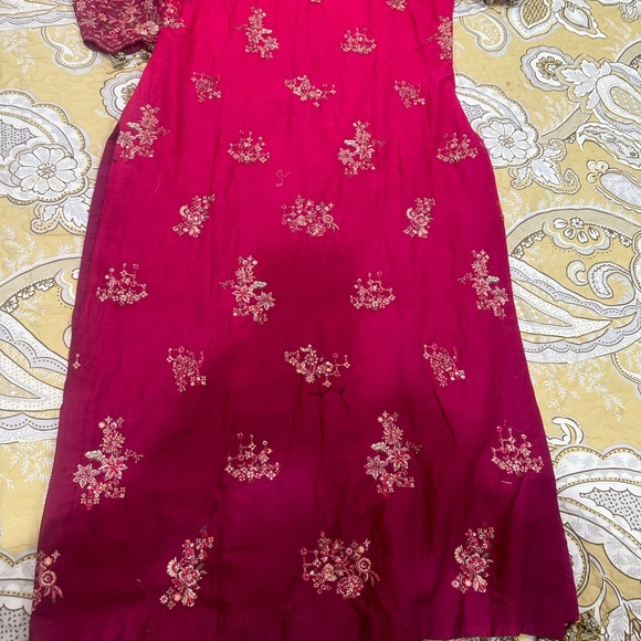 Pakistani dresses Hussain rehar 2024 - Picture 6 of 8